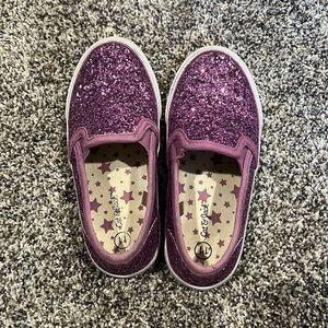 Cat and Jack casual shoes size 11